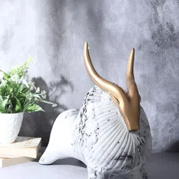 Decor de Maison White Yak's Marbellic Showpiece-picture-20