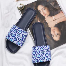 HASTEN Printed Open Toe Flats-picture-28