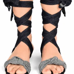 Sole House Women Black Textured Gladiators-14