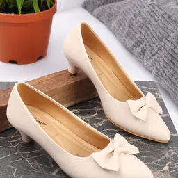 Sole Saga Bow Detail Kitten Heel Pumps-55