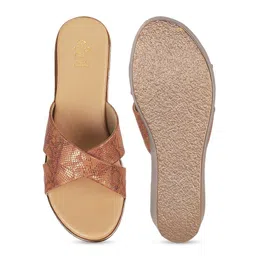 Tresmode Textured Open Toe Wedge Heels image 2