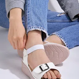 Shoetopia Buckle Detailed Comfort Heels-35