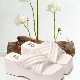 TWIN TOES Open Toe Flatform Heels image 3