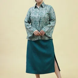 Curvy Lane Plus Size Floral Printed Shirt Style Top-image-89