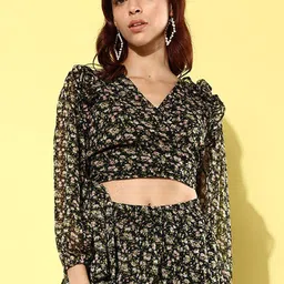 ANVI Be Yourself Black Floral Printed V-Neck Puff Sleeve Wrap Crop Top-image-71