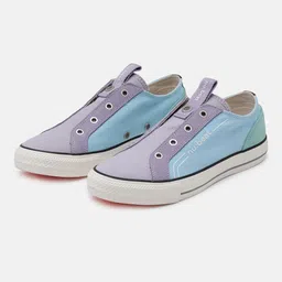 nubeat Women C MINOR Textured Comfort Insole Contrast Sole Slip-On Sneakers-13