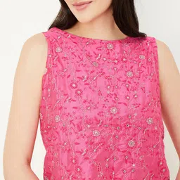 max Floral Embroidered Sleeveless Top-picture-35