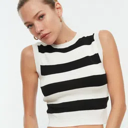 Trendyol Horizontal Striped Fitted Crop Top-picture-14