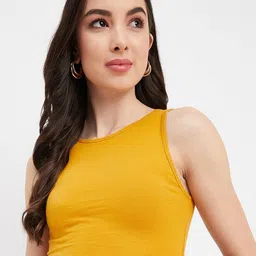 Hypernation Sleeveless Fitted Crop Top-image-20