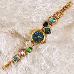 DressBerry Women Patterned Dial & Bracelet Style Straps Analogue Watch DB 902 GB Elevate-picture-0