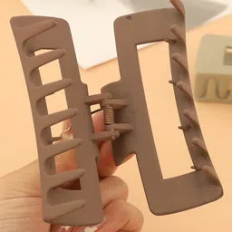 Xivir Set of 2 Claw Clip image 3