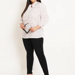 U&F Beyond Plus Size Conversatioanl Print Tie-Up Neck Regular Top image 3