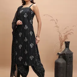 Vishudh Black Floral Printed Shoulder Strap Regular Kurta With Patiala & Dupatta-picture-19