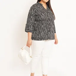 U&F Beyond Plus Size Geometric Printed Mandarin Collar Roll-Up Sleeves Shirt Style Top image 2