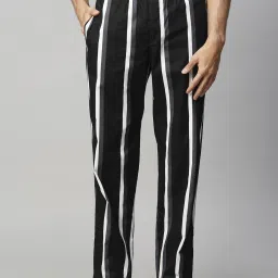 Urban Scottish Men's Pyjama - Black Printed 100% Cotton, Regular Fit, Mid-Rise Men Pyjama-image-46