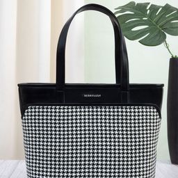 Berrylush Checked 14 Inch Laptop Shopper Tote Bag-picture-30