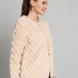 BROOWL Self Design Open Front Woollen Crop Shrug image 4