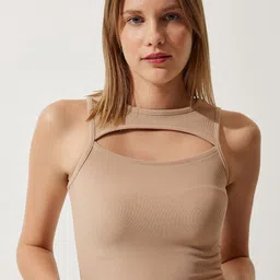 Happiness istanbul Shoulder Straps Sleeveless Cut Out Fitted Crop Top-image-59