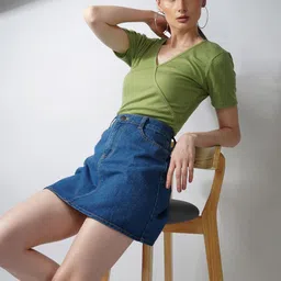 Lagashi V-Neck Cotton Crop Top-picture-39