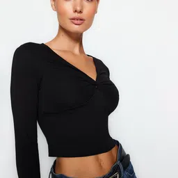 Trendyol V-Neck Twisted Detailed Cotton Fitted Crop Top-image-6