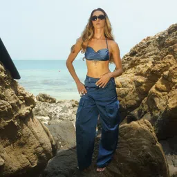 Bonkers Corner  Shoulder Straps Opaque Fitted Crop Top-image-4