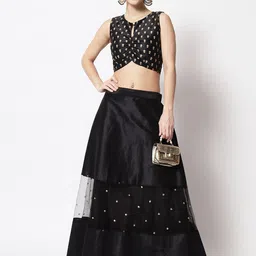 studio rasa Printed Keyhole Neck Block Print Crop Top image 5
