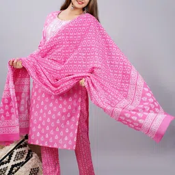 YUSRA Floral Printed Regular Kurta with Trousers & With Dupatta image 4