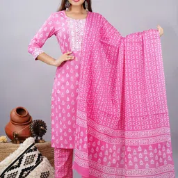 YUSRA Floral Printed Regular Kurta with Trousers & With Dupatta image 5
