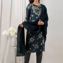 Kesarya Women Navy Blue Ethnic Motifs Embroidered Pure Silk Kurta with Trousers & With Dupatta-49