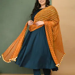 PrettyPlus by Desinoor.com Leheriya Printed Dupatta-34