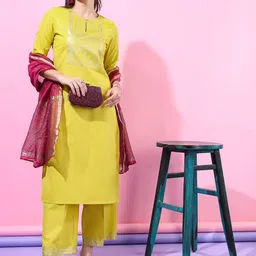 Vishudh Women Lime Green Panelled  Straight Kurti With Trousers & With Dupatta-picture-21