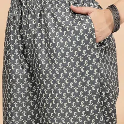 Nayam By Lakshita Floral Printed Regular Kurta with Palazzos & With Dupatta image 3