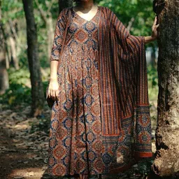 KALINI Women Ethnic Motifs Printed Regular Kurta with Trousers & With Dupatta image 4