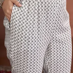 Anouk Mandarin Collar Floral Printed Regular Kurta with Trousers & Dupatta image 3