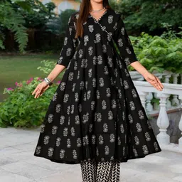 7Threads Women Ethnic Motifs Printed Regular Kurta with Trousers & With Dupatta image 3