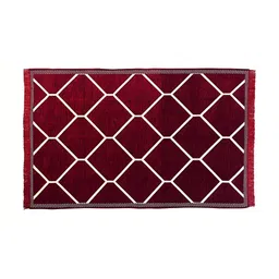 Sparrow world Maroon & White Geometric Printed Rectangular Carpet image 2