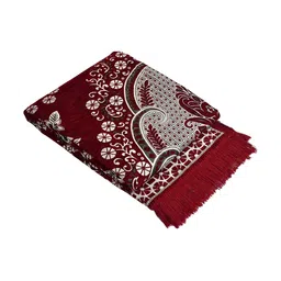 Sparrow world Red & White Floral Printed Rectangular Carpet image 4