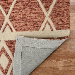 saraswatii global Rust & Beige Geometric Printed Woolen Rectangle Carpet image 5