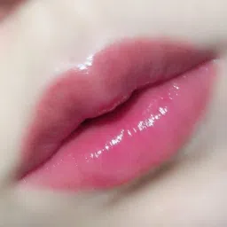 nuvya Natural Glow Lip Oil with Color Shift and Fruit Charm image 3