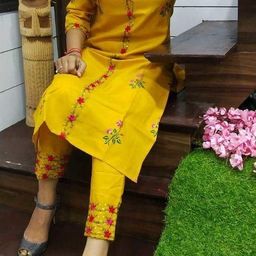 Charvi Petite Women Kurta Sets-image-85