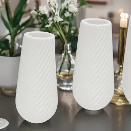 New stylist Home Decorative Flower Vases Flower Pot for Home and Office decor Plastic Vase-19