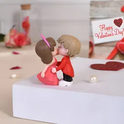 TAYHAA Red & Black Love Kiss Romantic Couple Figurine Showpiece-7