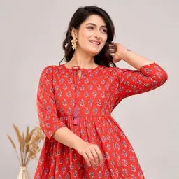 A&K Ethnic Motifs Printed Tie-Up Neck Cotton Empire Top-image-60