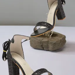 FEET RUNNER Embellished Block Heels Gladiators-picture-46