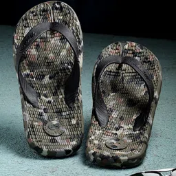 Solethreads Men Olive Green & Charcoal Printed Thong Flip-Flops-44