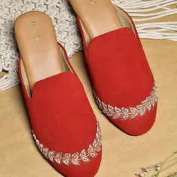SHRIVAS BY ARCHITA MEHTA Velvet Ethnic Block Mules-39