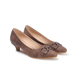 Mast & Harbour Pointed Toe Kitten Pumps-39