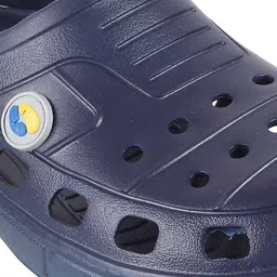 WALKWAY by Metro Men Self-Design Clogs Flip-Flops image 5