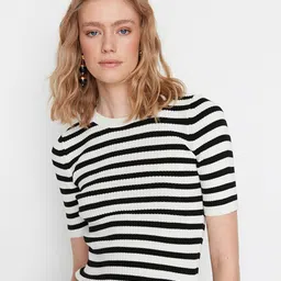 Trendyol Women Off White & Black Striped Pullover Acrylic Sweater-image-100