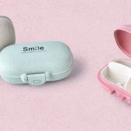 h&m store Day 4 Compartment Pill Box, Travel Pill Case, Moisture Proof, Daily Tablet Case 1pc Pill Box image 4